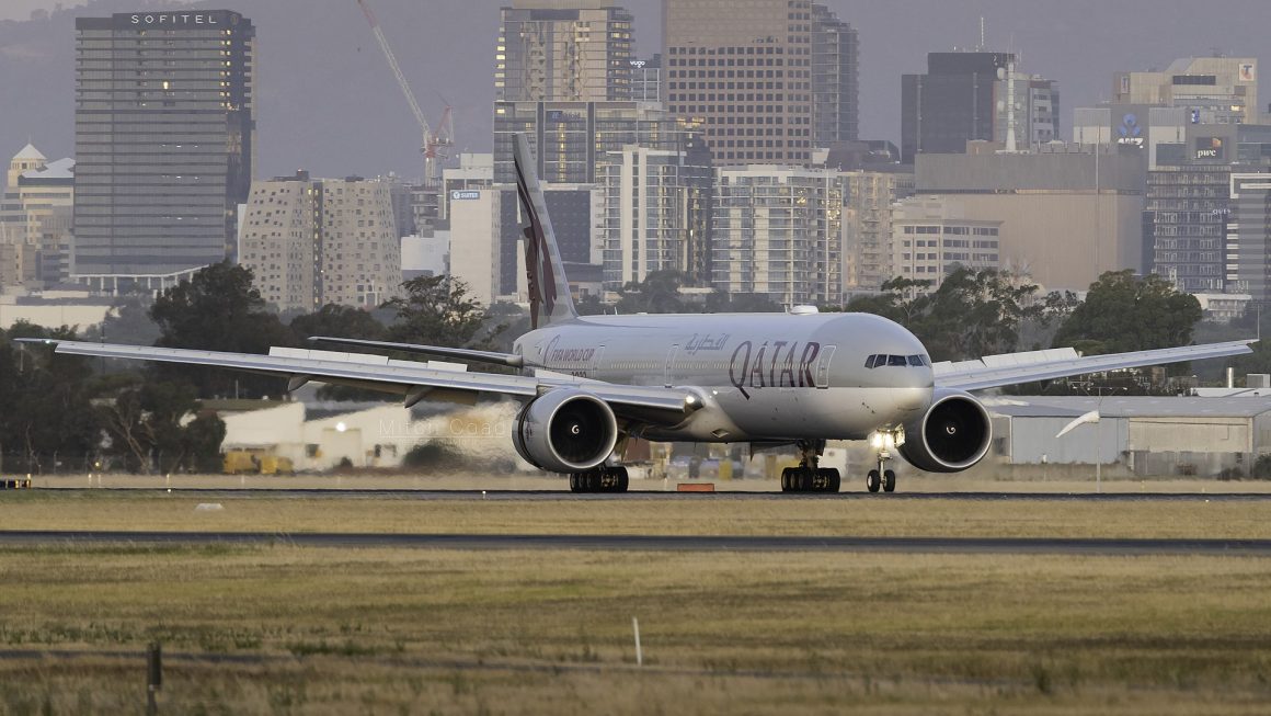 Qatar Airways Boeing 777-300